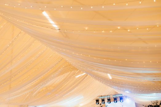 Banquet hall for weddings, banquet hall decoration, atmospheric decor