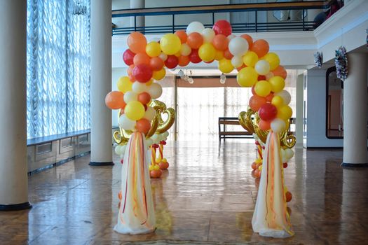 The decor of balloons for the wedding ceremony. A place to get married. Without people.