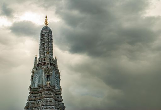 Bangkok, thailand 21 Jul, 2019 : Wat Arun Ratchawararam Ratchawaramahawihan, the temple of Dawn bangkok is a temple on the Thonburi west bank of the Chao Phraya River Wat Arun is among the best known of Thailand's landmark, Close-up