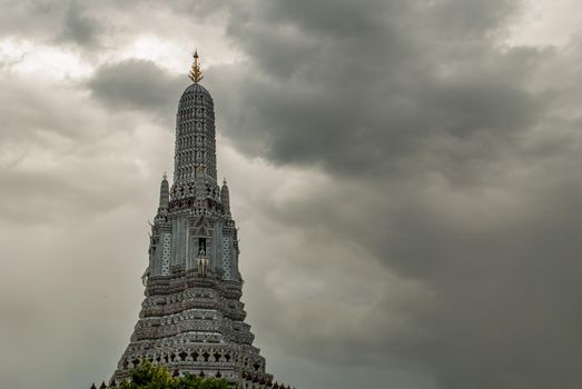 Bangkok, thailand 21 Jul, 2019 : Wat Arun Ratchawararam Ratchawaramahawihan, the temple of Dawn bangkok is a temple on the Thonburi west bank of the Chao Phraya River Wat Arun is among the best known of Thailand's landmark, Close-up