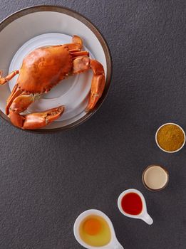 Sea Crab steamed with ingredient 