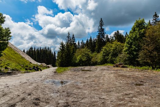 Big crossroads of few trails in Rudawy Janowickie mountains