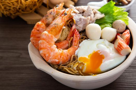 Clay Pot Yee Mee Seafood Noodle Soup with flavorful Cooked Ingredients