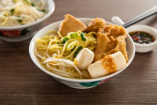 Kampar Fish ball noodle on wooden table