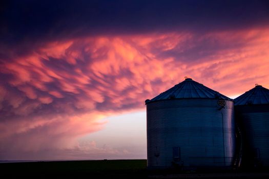 Ominous Storm Clouds Prairie Summer Rural Susnet