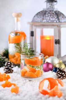 Recipe Christmas gin cocktail with clementine, ginger and rosemary