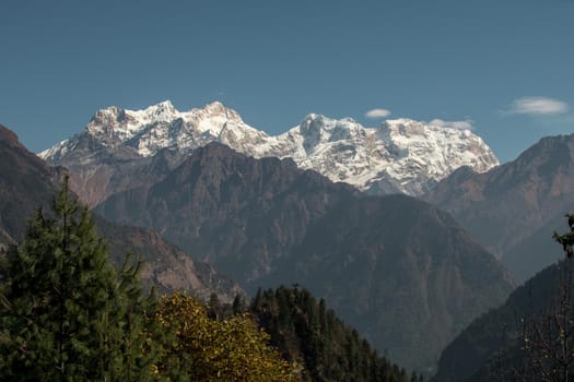 Nepalese mountain ranges along Annapurna circuit, Himalaya, Nepal, Asia