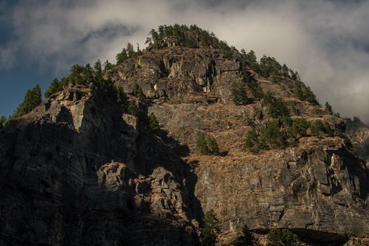 Nepalese mountain ranges along Annapurna circuit, Himalaya, Nepal, Asia