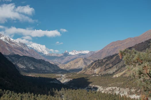 Mountains trekking Annapurna circuit, Marshyangdi river valley, Humde, Himalaya, Nepal, Asia