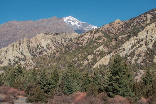 Mountains trekking Annapurna circuit, Marshyangdi river valley, Humde, Himalaya, Nepal, Asia