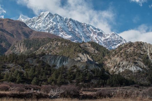 Mountains trekking Annapurna circuit, Marshyangdi river valley, Humde, Himalaya, Nepal, Asia