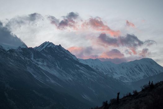 Mountains trekking Annapurna circuit, Marshyangdi river valley, Humde, Himalaya, Nepal, Asia