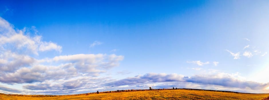 Panorama of the autumn field . Beautiful scenery. Autumn. Panorama. space of Russia. journey. Steppes and fields.