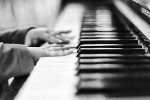 Child playng piano