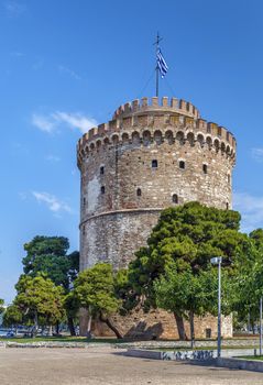  White Tower of Thessaloniki is a monument and museum on the waterfront of the city of Thessaloniki, Greece