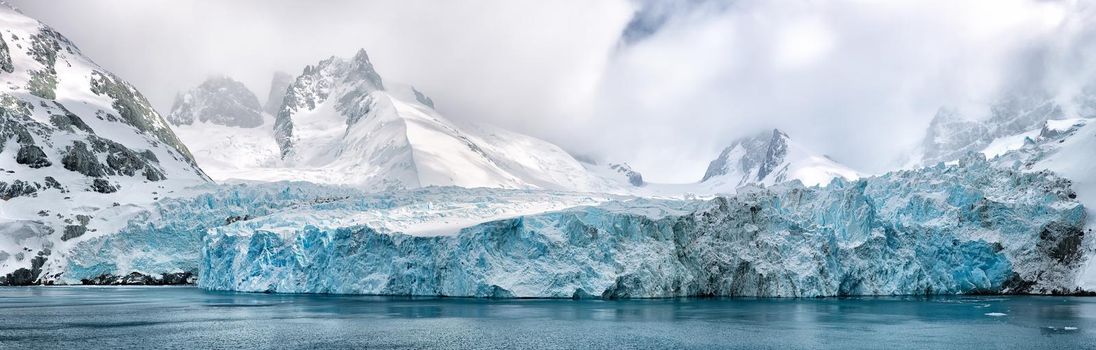 Panoramic image of polar caps in antarctica, polar caps near water in antarctica