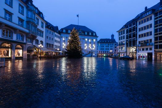 Christmas tree and city hall on Marktplatz in Bonn. Bonn, North Rhine-Westphalia, Germany.