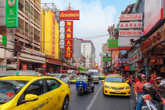 BANGKOK, THAILAND - 22 Dec 2018  : The China Town of thailand on Yaowarat Road .