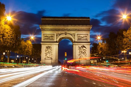 Arc de Triomphe in Paris seen at night. Paris, Ile-de-France, France.