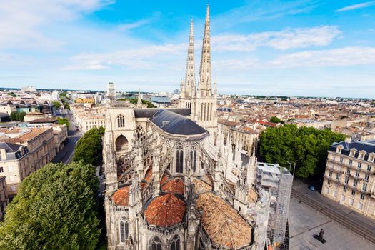 Saint Andre Cathedral on Place Pey-Berland in Bordeaux . Bordeaux, Nouvelle-Aquitaine, France.