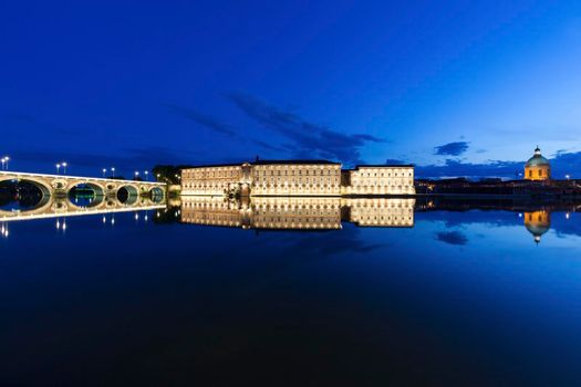 Pont-Neuf in Toulouse. Toulouse, Occitanie, France.