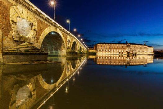 Pont Neuf in Toulouse. Toulouse, Occitanie, France.