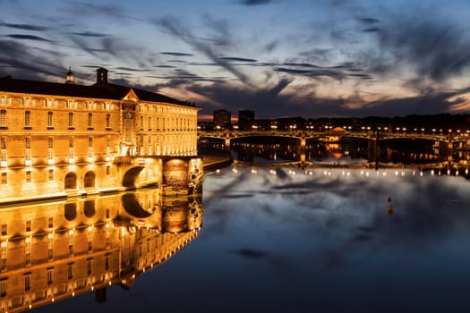 Pont Saint Pierre and Hotel Dieu Saint Jacques - old hospital in Toulouse. Toulouse, Occitanie, France.