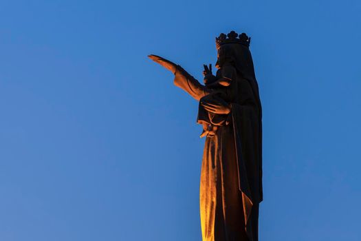Notre Dame des Dunes statue in Poitiers. Poitiers, Nouvelle-Aquitaine, France.