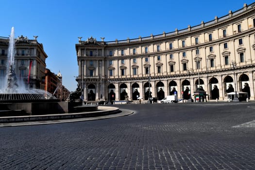 April 8th 2020, Rome, Italy: View of the Republic Square without tourists due to the lockdown