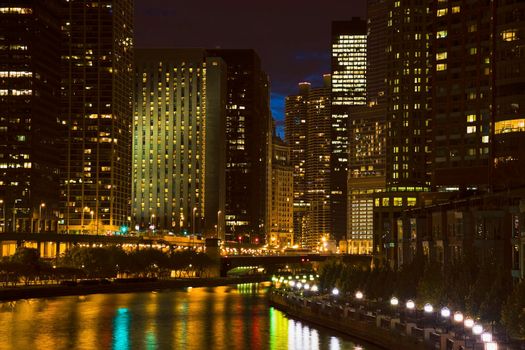 Skyline of Chicago along the river. Chicago, Illinois, USA,