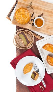 Mooncake, Chinese Mid-autumn festival dessert