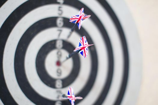 Darts game with spears in the form of the British flag