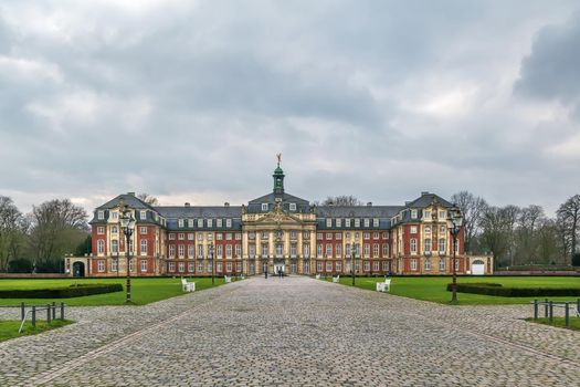 University of Münster is a public university located in the city of Munster, North Rhine-Westphalia in Germany.