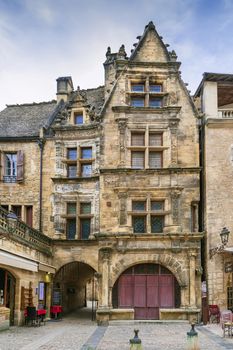 Square in Sarlat-la-Caneda historical center, department of Dordogne, France