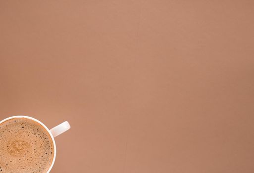 Drinks menu, italian espresso recipe and organic shop concept - Cup of hot coffee as breakfast drink, flatlay cups on beige background