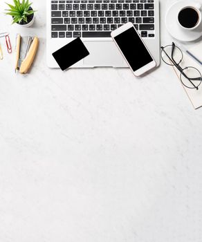Online purchase concept, mock up credit card with fashion office desk computer isolated on beautiful marble background, workspace design, topview, flatlay, copyspace, closeup
