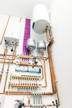 independent heating system with electric boiler