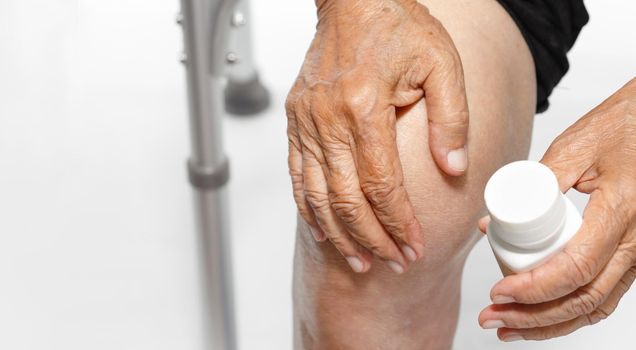 Knee Pain, Functional Impairment in Elderly