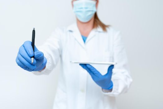 Demonstrating Medical Techology Presenting New Scientific Discovery