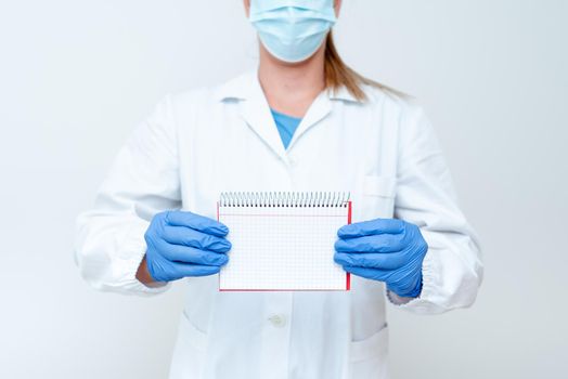 Demonstrating Medical Ideas Presenting New Scientific Discovery