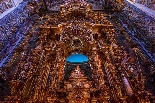 SEVILLE, ANDALUSIA, SPAIN, MAY, 21, 2017 : interiors  of  El Salvador church, may 21, 2017, in Seville, andalusia, spain