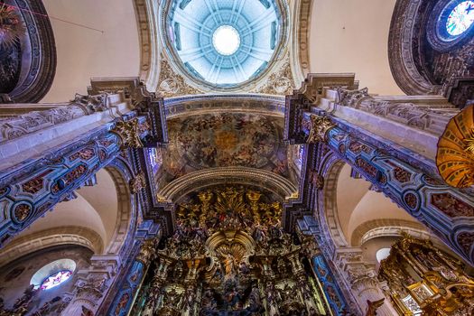 SEVILLE, ANDALUSIA, SPAIN, MAY, 21, 2017 : interiors  of  El Salvador church, may 21, 2017, in Seville, andalusia, spain