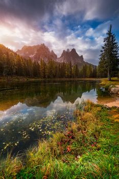 Lake Antorno (Lago di Antorno) located in Dolomites area, Belluno Province, Italy. Lake Antorno, Three Peaks of Lavaredo, Lake Antorno and Tre Cime di Lavaredo, Dolomites, Italy.