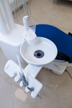 Medical equipment and devices in the dental office. Dental treatment and prosthetics.