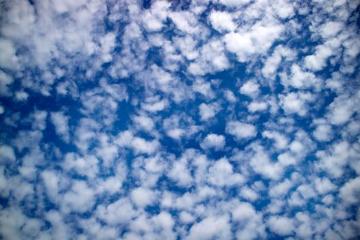 Photo shoot of the composition of the clouds in a blue sky 