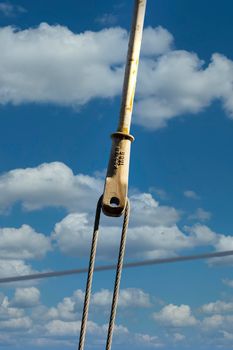 Photograph of a tensioner bracket on a transmission line